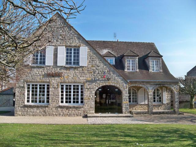 Mairie de Chailly-en-Bière, Seine-et-Marne, France