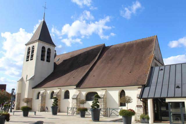 Église Saint-Pierre d'Ozoir-la-Ferrière.
