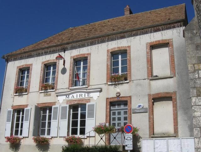 Mairie de Montigny-Lencoup. (Seine-et-Marne, région Île-de-France).