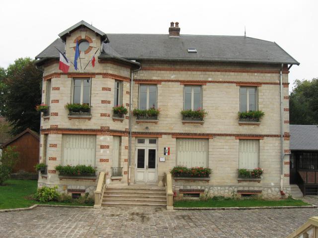 Mairie de Thieux. (Seine-et-Marne, région Île-de-France).