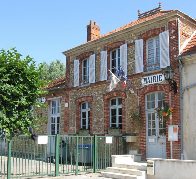 Mairie de Changis-sur-Marne (département de la Seine-et-Marne, région Île-de-France).