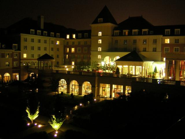 Dream Castle Hotel - Euro Disneyland