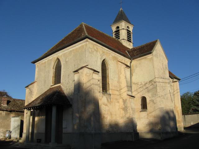 Église catholique Saint-Jacques-et-Saint-Philippe. (Reuil-en-Brie, département de la Seine et Marne, région Île-de-France).