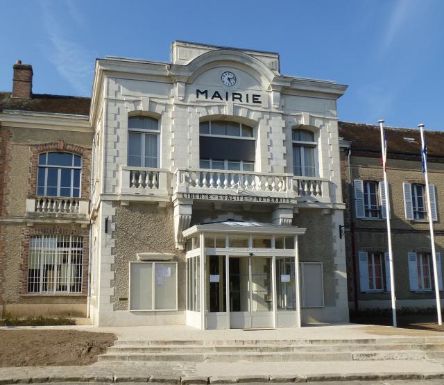 Mairie de Bourron-Marlotte. (département de la Seine et Marne, région Île-de-France).