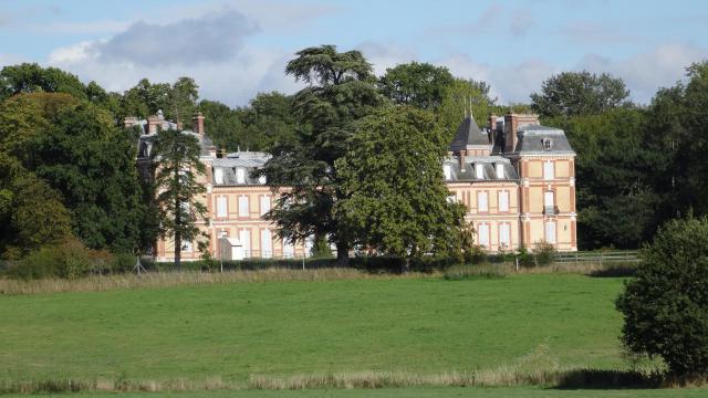 Château de Boulains à Échouboulains. (Seine-et-Marne, région Île-de-France).