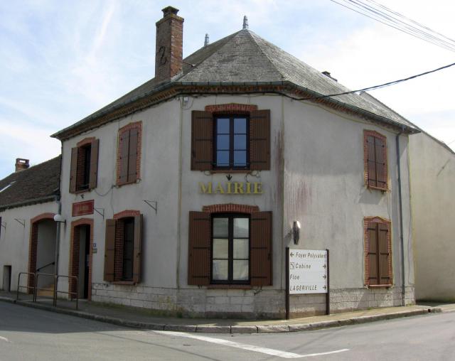 Mairie de Chaintreaux. (Seine-et-Marne, région Île-de-France).