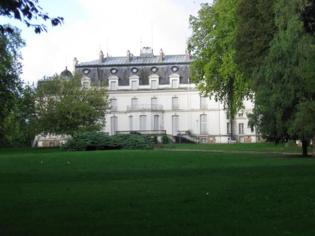 Château de Gurcy-le-Châtel. (Seine-et-Marne, région Île-de-France).