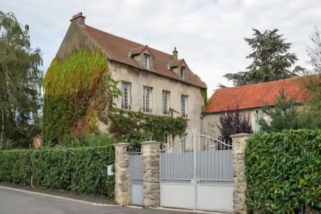 Maison Privée Gesvres-le-Chapitre
