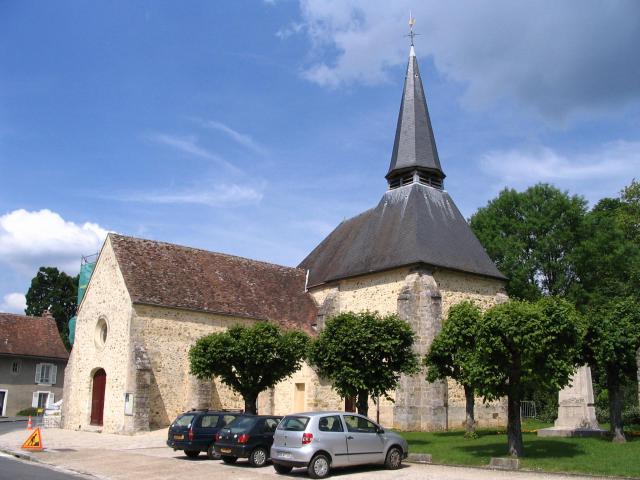 L'église Saint-Pierre, à Samoreau, Seine-et-Marne, France.