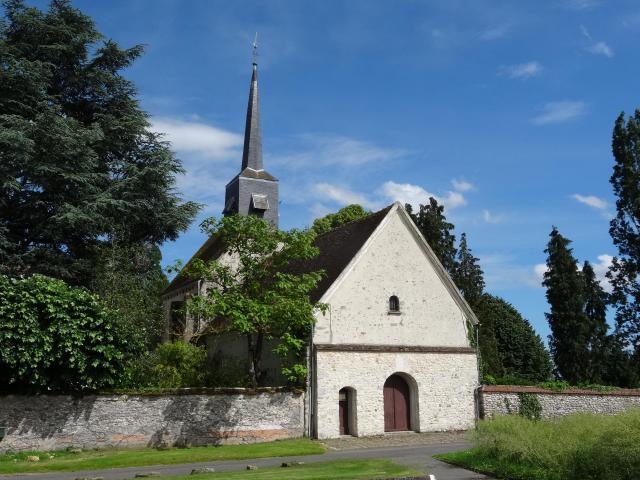 Église Saint-Pierre-ès-Liens de Chartronges. (Seine-et-Marne, région Île-de-France).