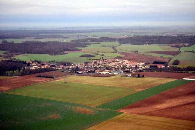 Aerial photograph of Moussy-le-Vieux, Seine-et-Marne, France.
