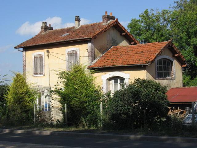 Ancienne gare de Monthyon du tramway de Meaux à Dammartin. (Seine-et-Marne, région Île-de-France).