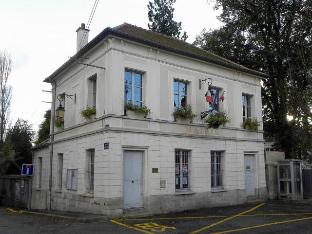 Mairie d'Étrépilly (77).