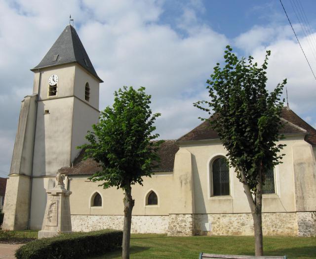 Église Saint-Maurice d'Isles-lès-Villenoy. (Seine-et-Marne, région Île-de-France).
