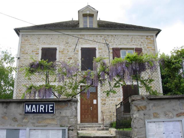 Mairie de Villecerf (département de la Seine et Marne, région Île-de-France).