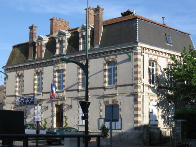 Mairie de Villiers-Saint-Georges. (Seine-et-Marne, région Île-de-France).