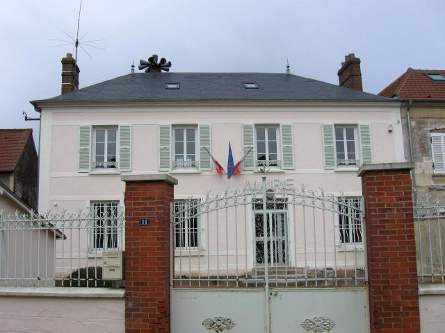 Mairie de Limetz-Villez. (département des Yvelines, région Île-de-France).