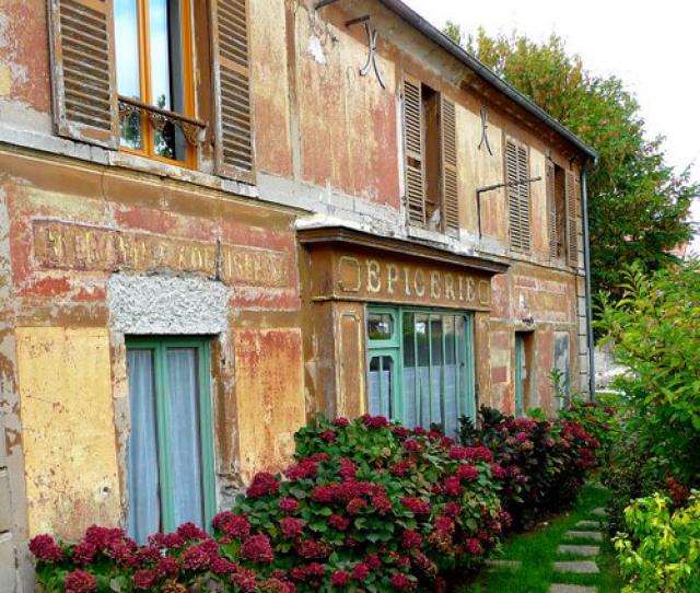 Pittoresque épicerie a Bouviers