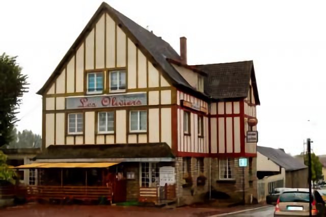 Les Oliviers