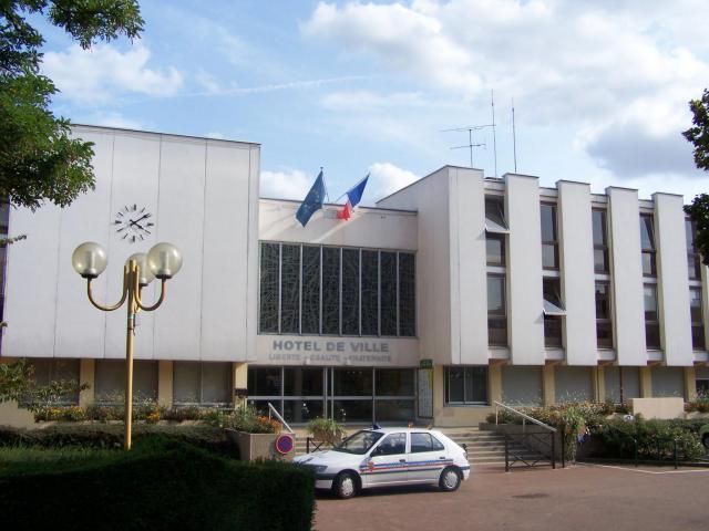 Mairie de Fontenay-le Fleury (Yvelines, France)