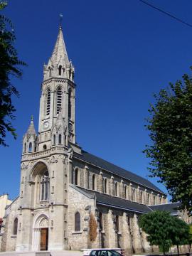 Église Saint-Antoine-de-Padoue au Chesnay (Yvelines, France)