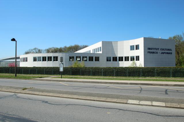 Institut culturel franco-japonais - École japonaise de Paris à Montigny-le-Bretonneux en France.