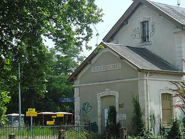 la creche gare