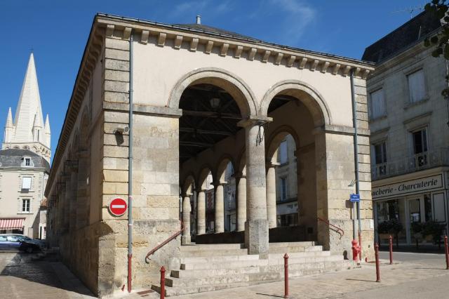 Halle Airvault Deux-Sèvres France