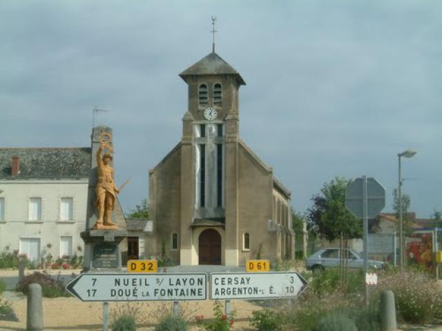 St Pierre a Champ - Grand-Place