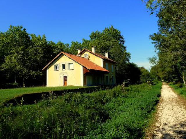 Voie verte en Séronais ancienne gare de Baulou-Ariège