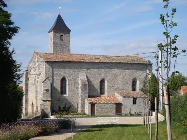 Eglise de Saint Martin d'Entraigues