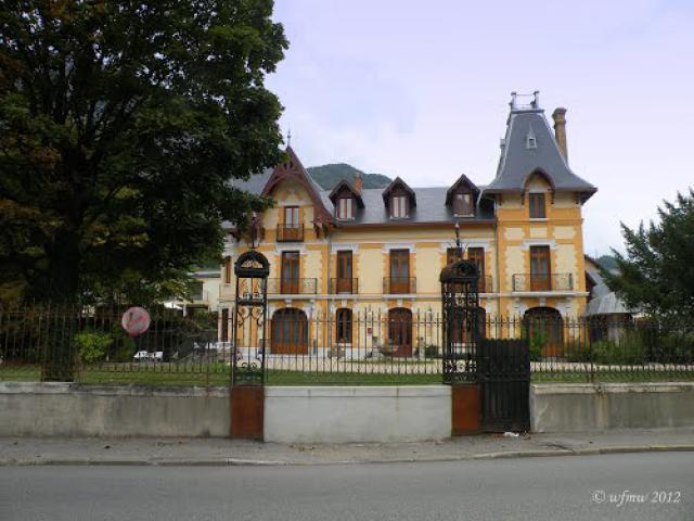 Tarascon-sur-Ariège, hotel
