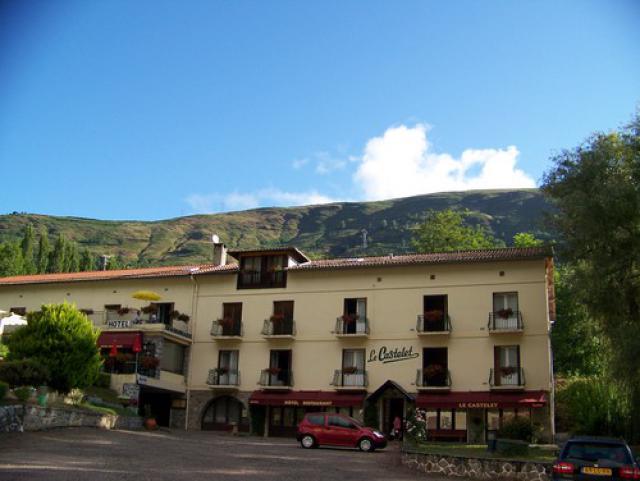 l'hôtel du castelet ..
