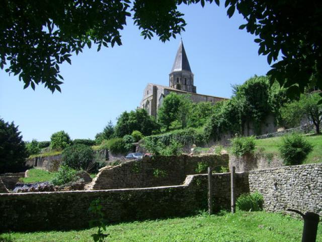 Notre Dame à Champdeniers