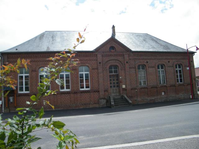 Mairie-école.