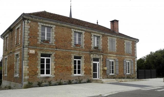 Mairie avec accessibilité personnes à mobilité réduite