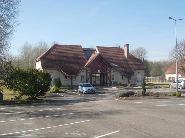 Mairie de Villechétif (Aube, France).