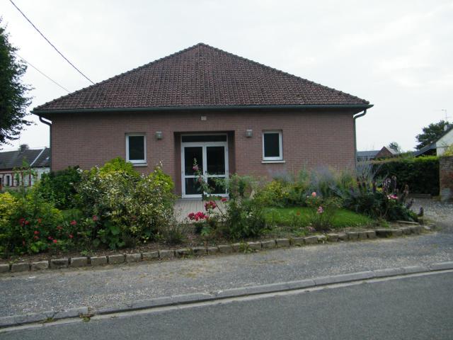Salle des fêtes de Guillaucourt, Somme, Fr.