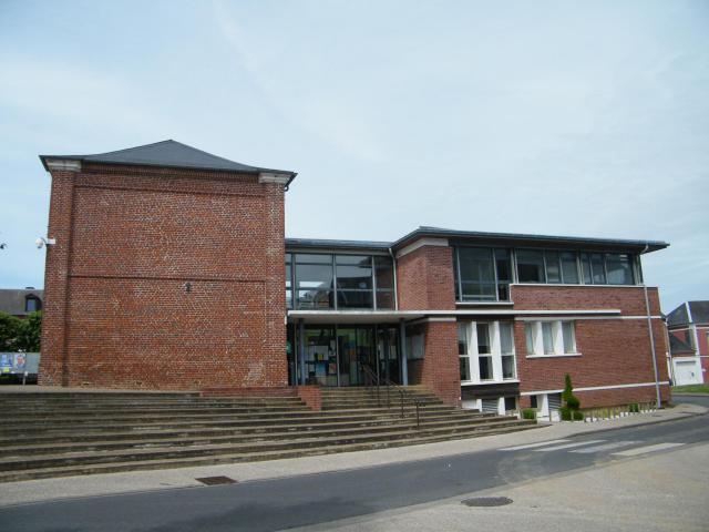Friville-Escarbotin Somme Fr, mairie, bâtiments récents.