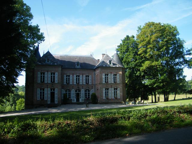 Heucourt-Croquoison, Somme, Fr, château à Heucourt.