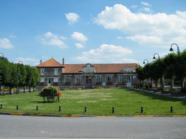 Mairie-école de garçons.
