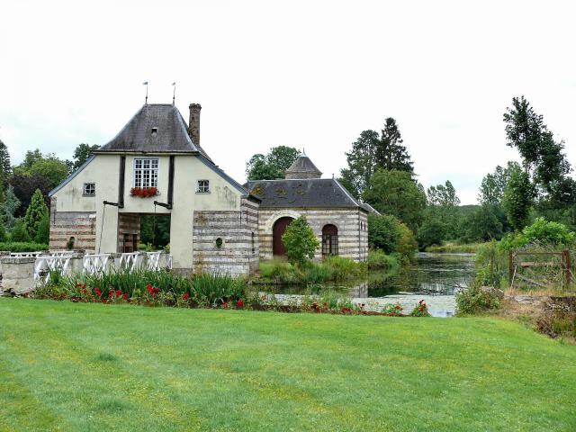 Conty : Les communs du Château de Luzières (fin du XVIIIe siècle)