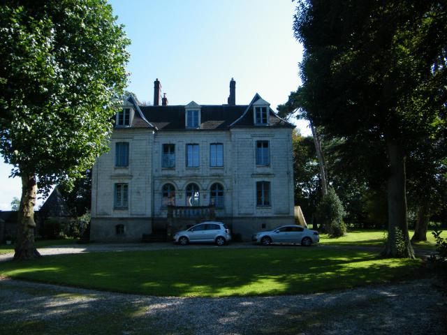 St Quentin-Lamotte, Somme, Fr, Château de La Motte.