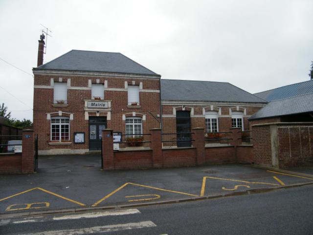 Mairie-école.