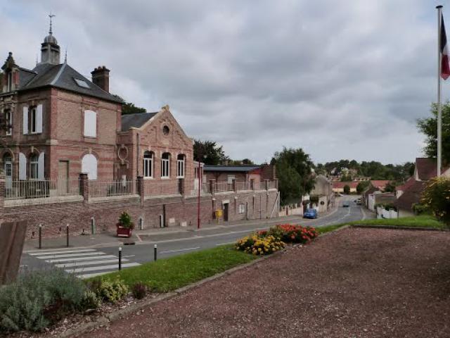 Saveuse, la mairie.