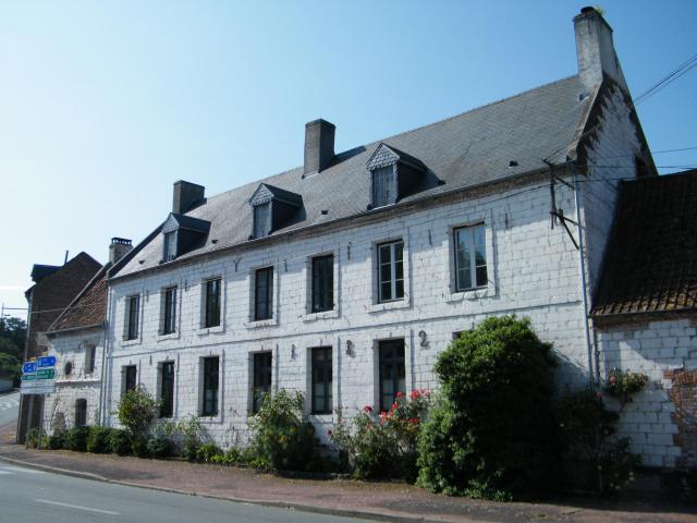 Nampont, Somme, Fr, ancien relais de poste.