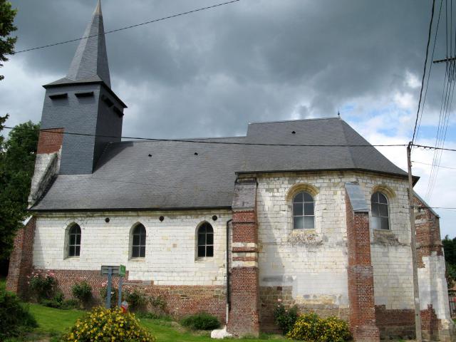Bresle (Somme, France) - L'église Saint-Léger. On remarque les nombreuses modifications (en particulier par l'emploi de la brique)…