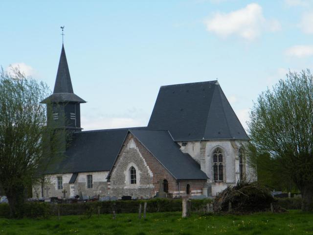 Favières, Somme, Fr, église Saint-Jean-Baptiste, côté sud.