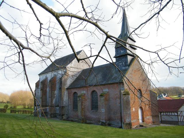 L'église Saint-Pierre et Saint-Paul de Martainneville (Somme).
