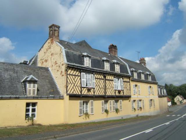 Ancien relais de poste, classé au Patrimoine de France